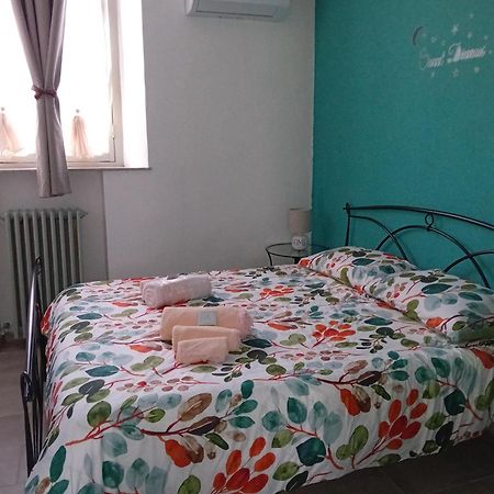 Petite Maison آستي المظهر الخارجي الصورة